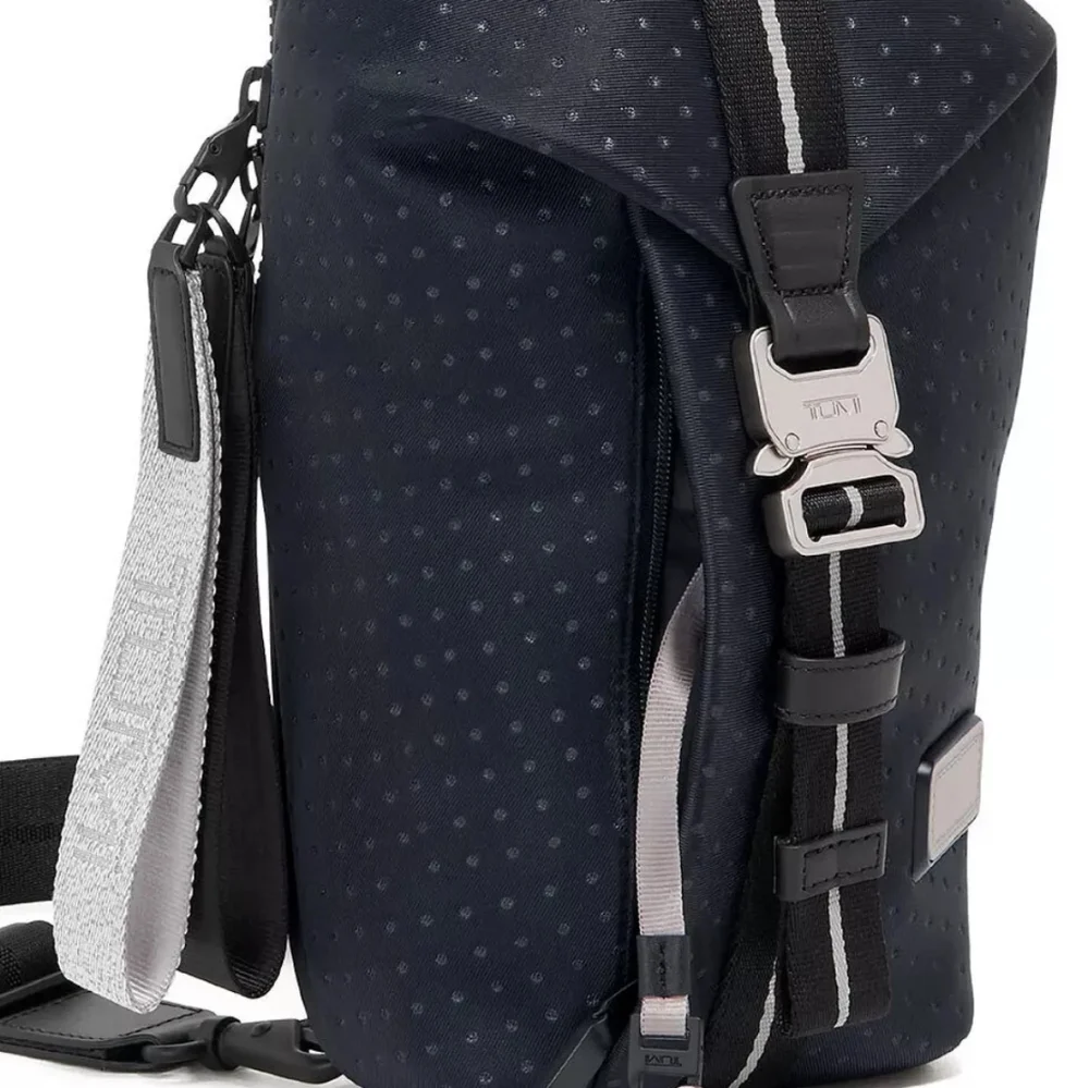 NWT Tumi Tahoe Bozman Sling Bag in Ink